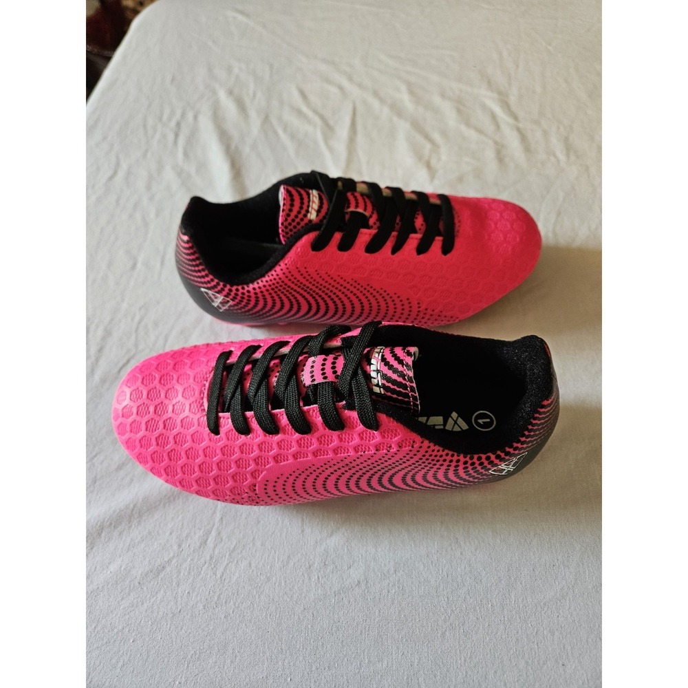 Vizari‎ Youth Soccer Cleats Size 1 Pink Black Molded Shoes Kids